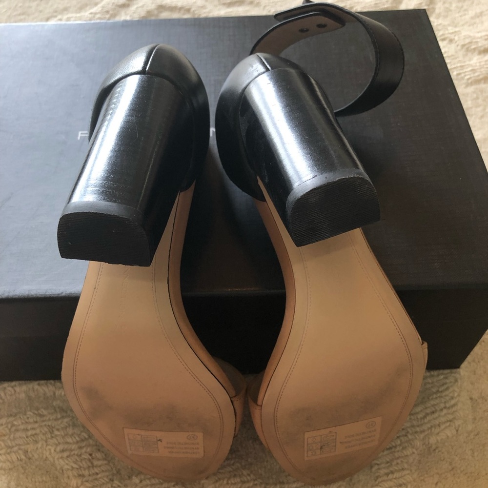 French Connection Sandals - Picture 3 of 3
